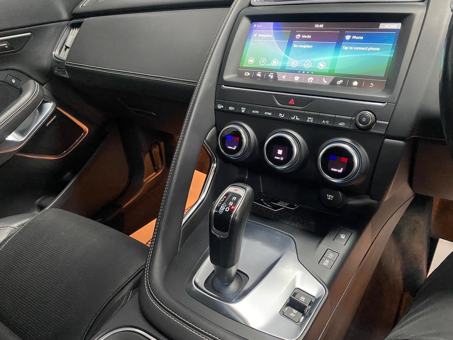 Used Jaguar E-Pace 2018 for sale - 77015483: Photo 32