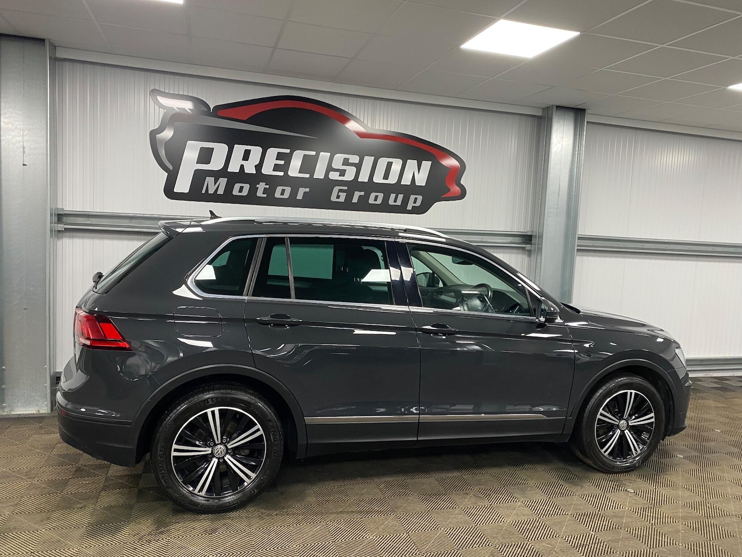 Used Volkswagen Tiguan 2017 for sale - 77074036: Photo 26