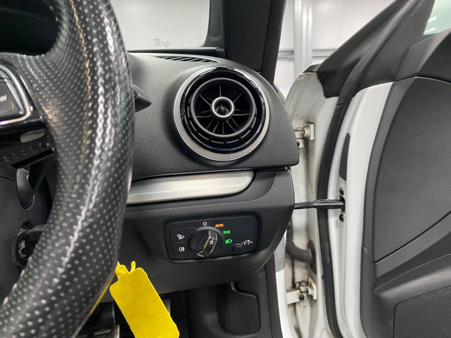 Used Audi A3 2016 for sale - 76728927: Photo 41