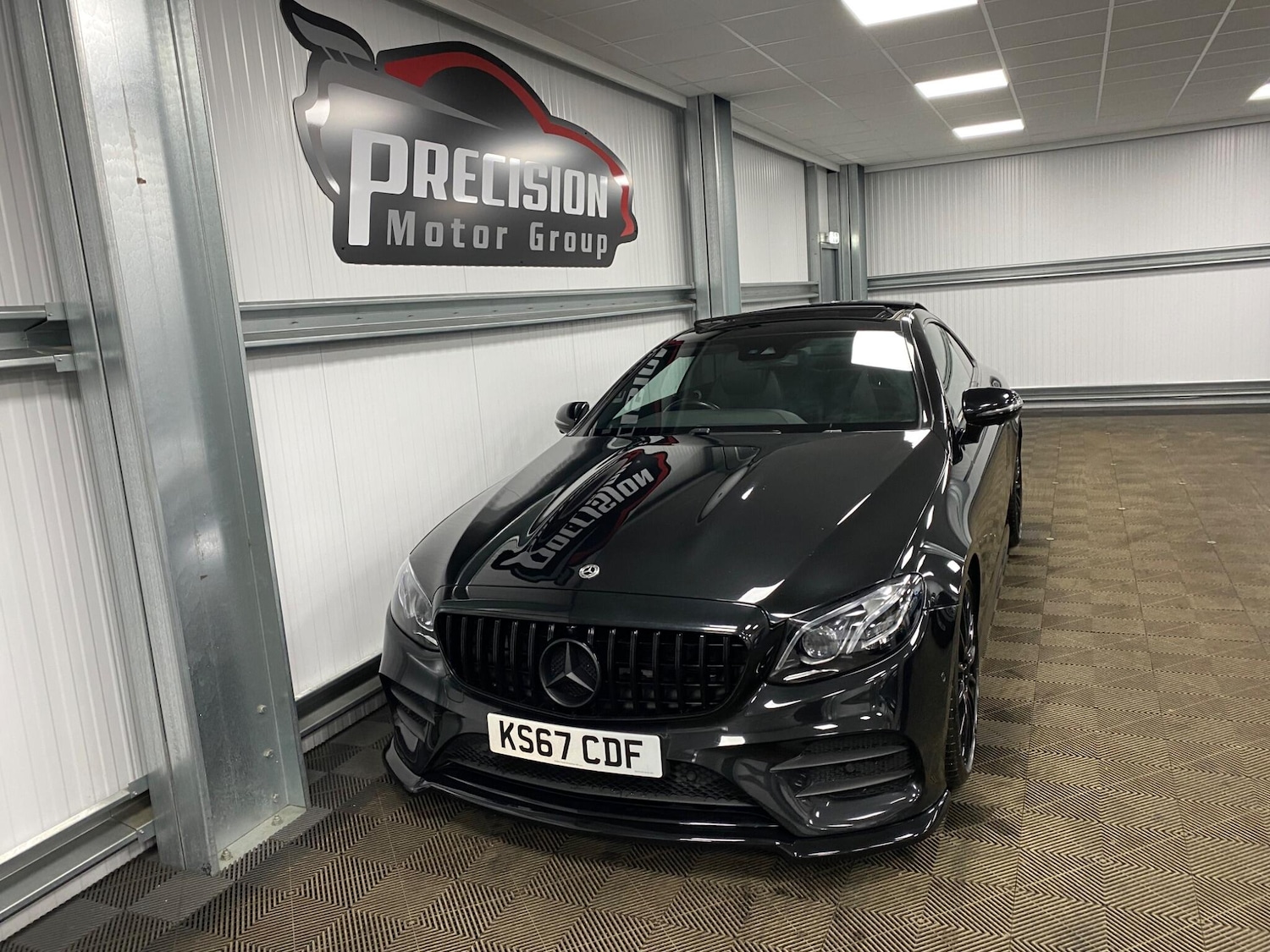 Used Mercedes-Benz E Class 2017 for sale - 77559035: Photo 4