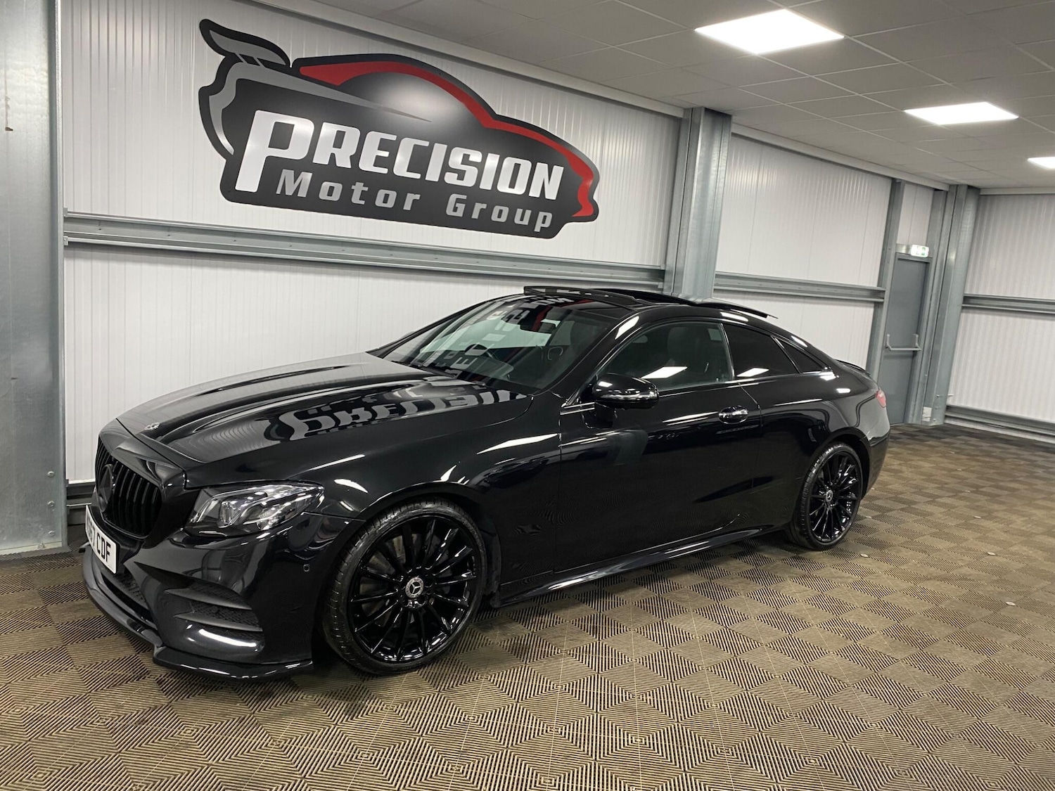 Used Mercedes-Benz E Class 2017 for sale - 77559035: Photo 5