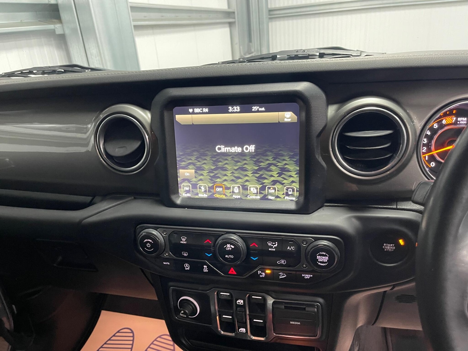 Used Jeep Wrangler 2019 for sale - 77957628: Photo 35