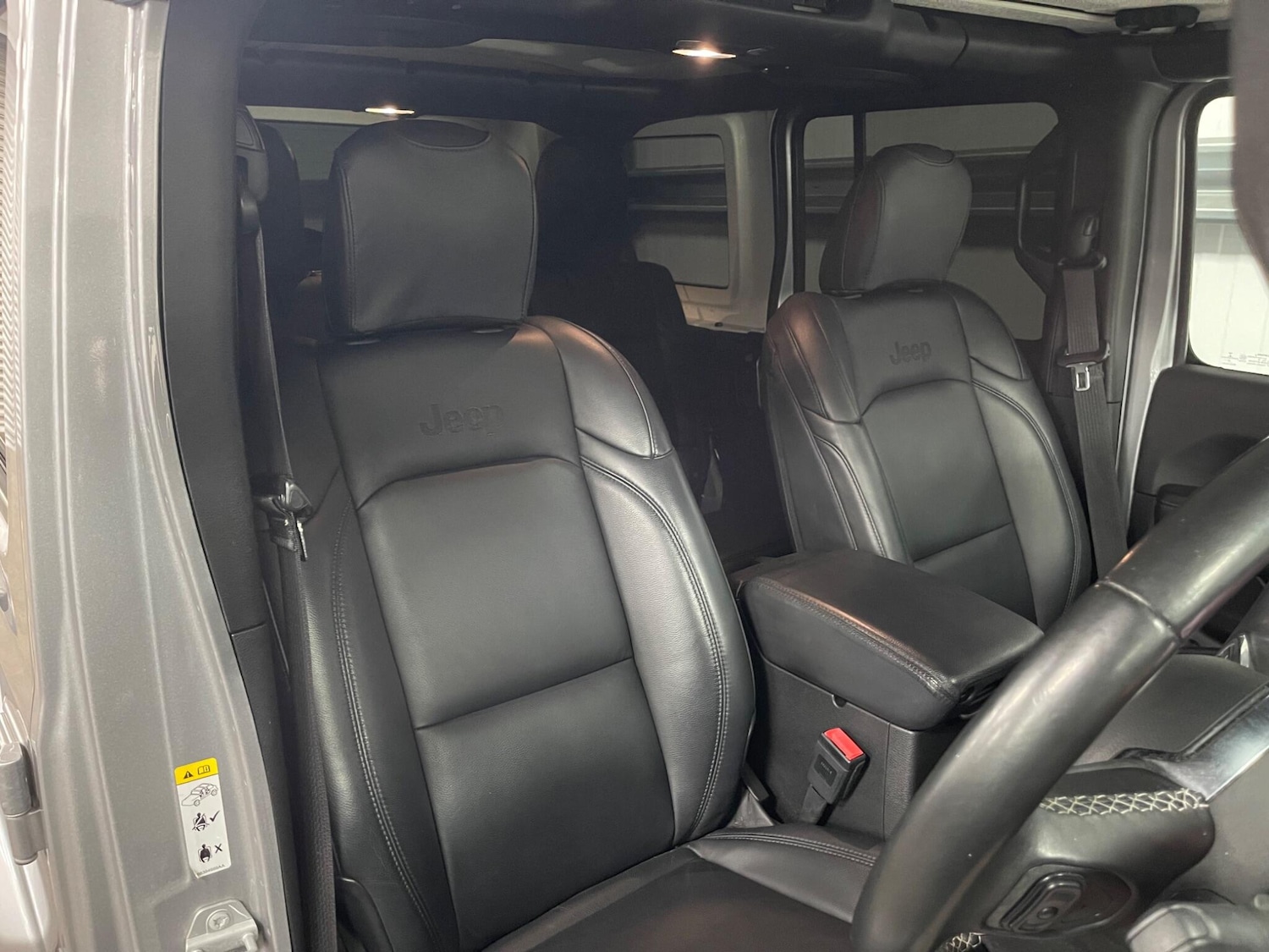 Used Jeep Wrangler 2019 for sale - 77957628: Photo 38