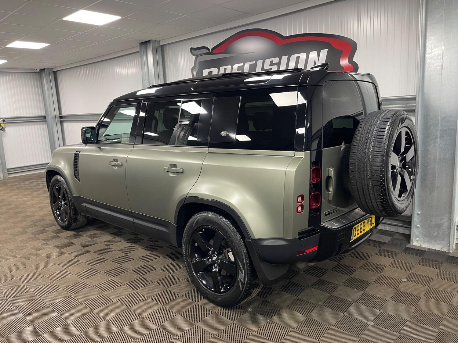 Used Land Rover Defender 110 for sale - 78215071: Photo 13