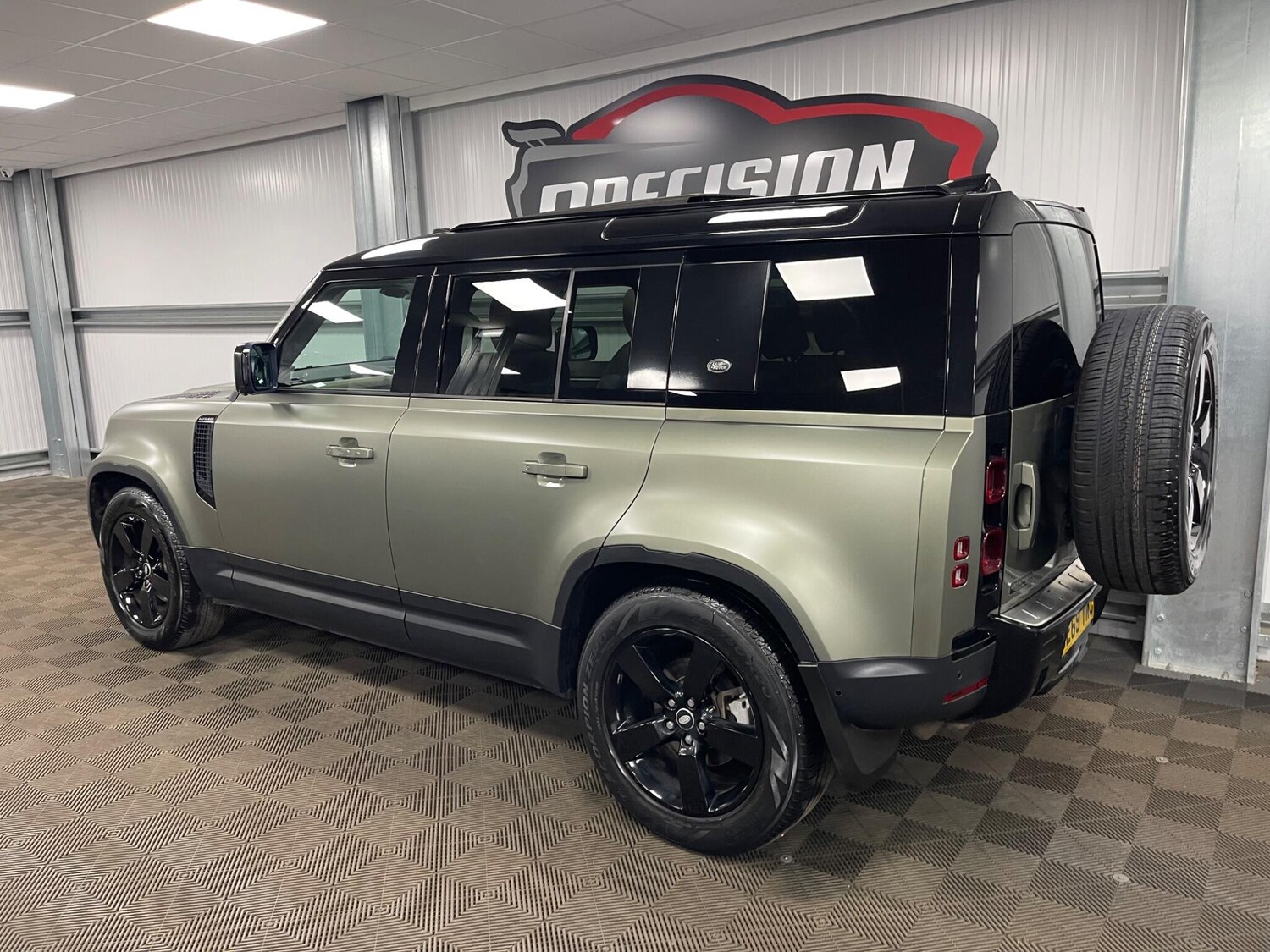 Used Land Rover Defender 110 for sale - 78215071: Photo 14