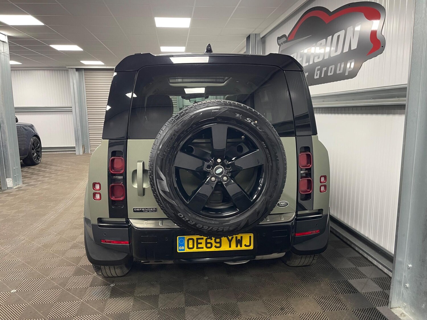 Used Land Rover Defender 110 for sale - 78215071: Photo 19