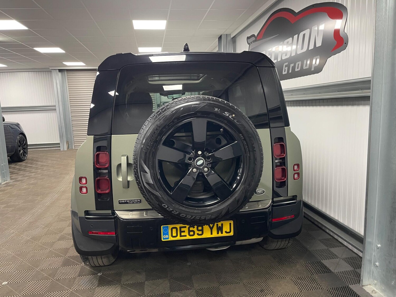 Used Land Rover Defender 110 for sale - 78215071: Photo 20