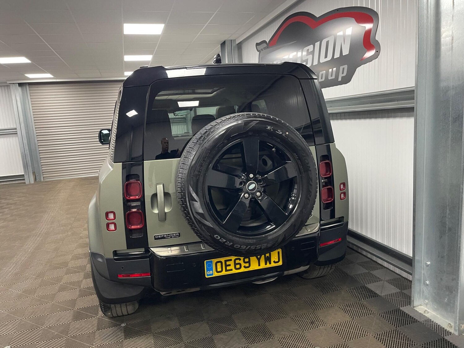 Used Land Rover Defender 110 for sale - 78215071: Photo 22