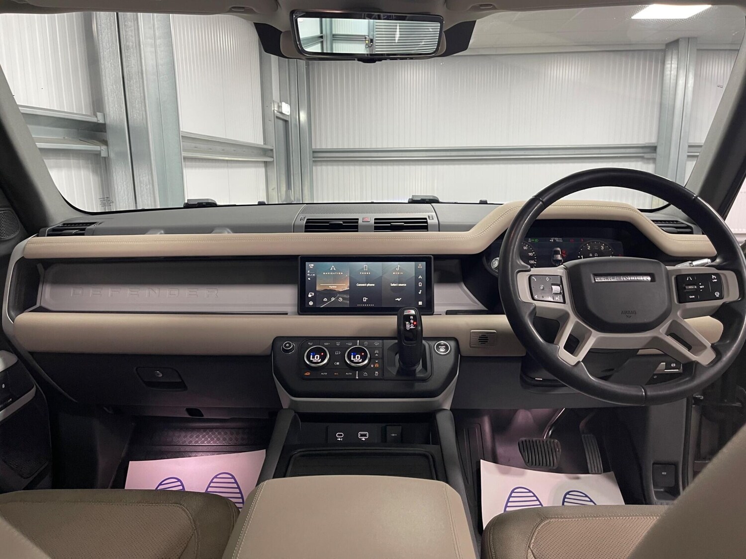 Used Land Rover Defender 110 for sale - 78215071: Photo 33