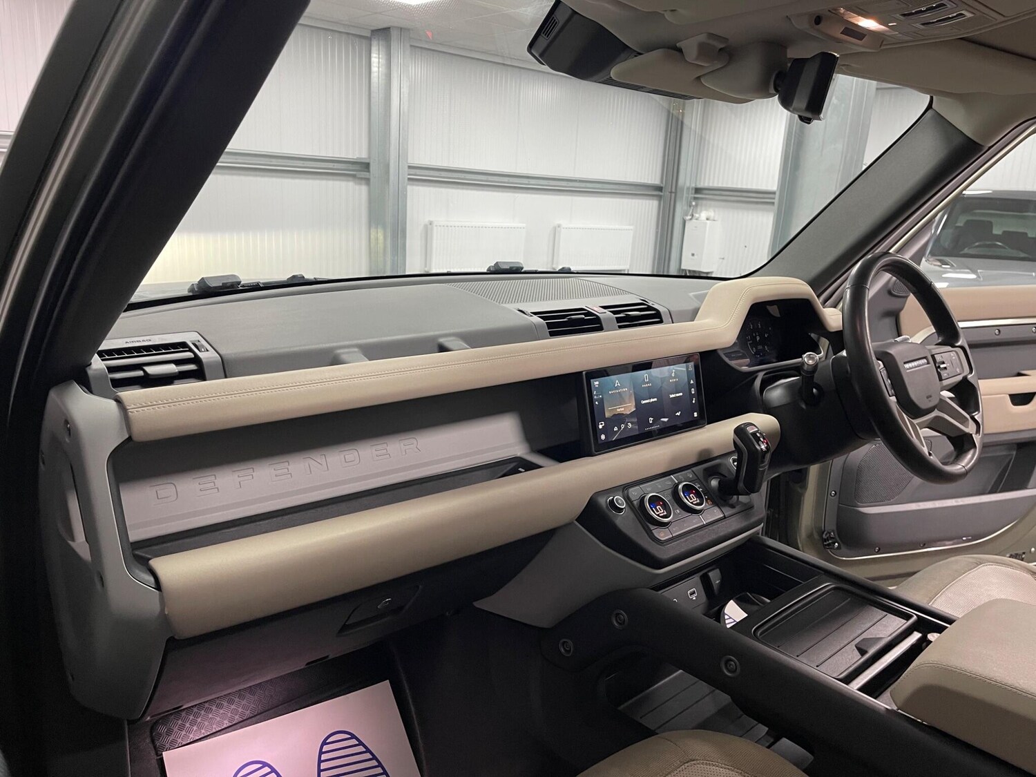 Used Land Rover Defender 110 for sale - 78215071: Photo 36