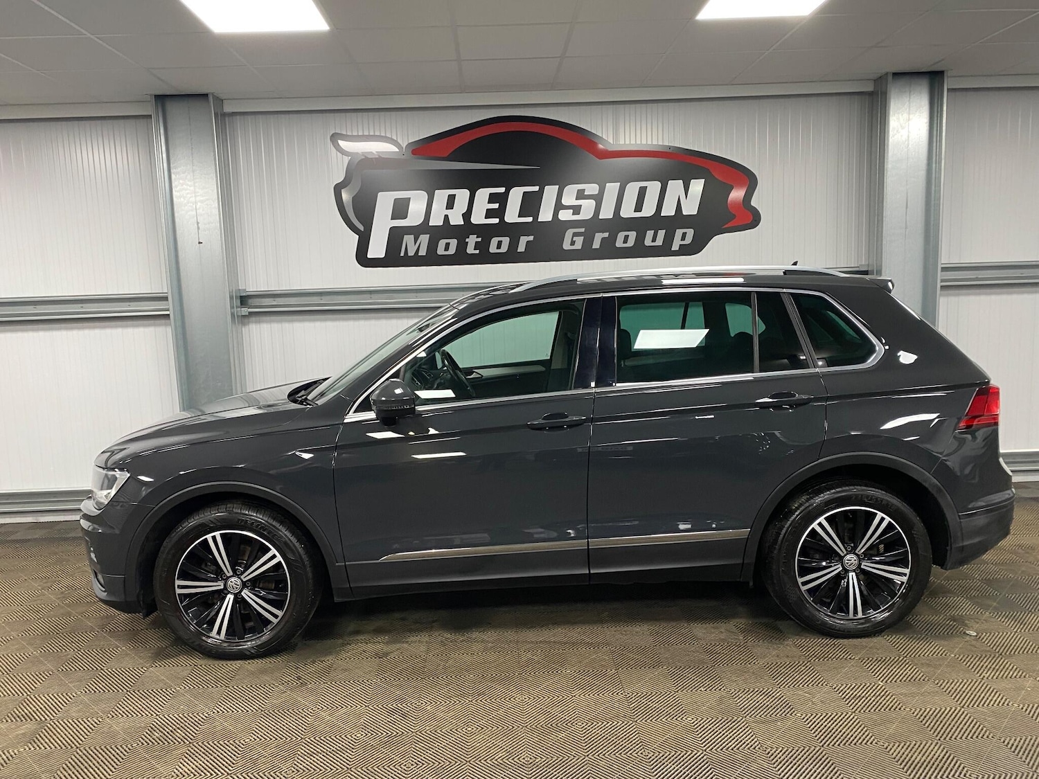 Used Volkswagen Tiguan 2017 for sale - 77330508: Photo 15
