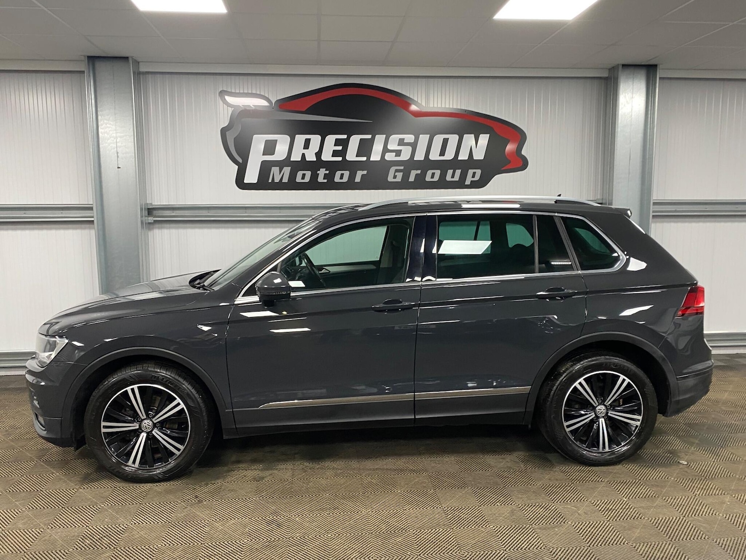 Used Volkswagen Tiguan 2017 for sale - 77330508: Photo 17