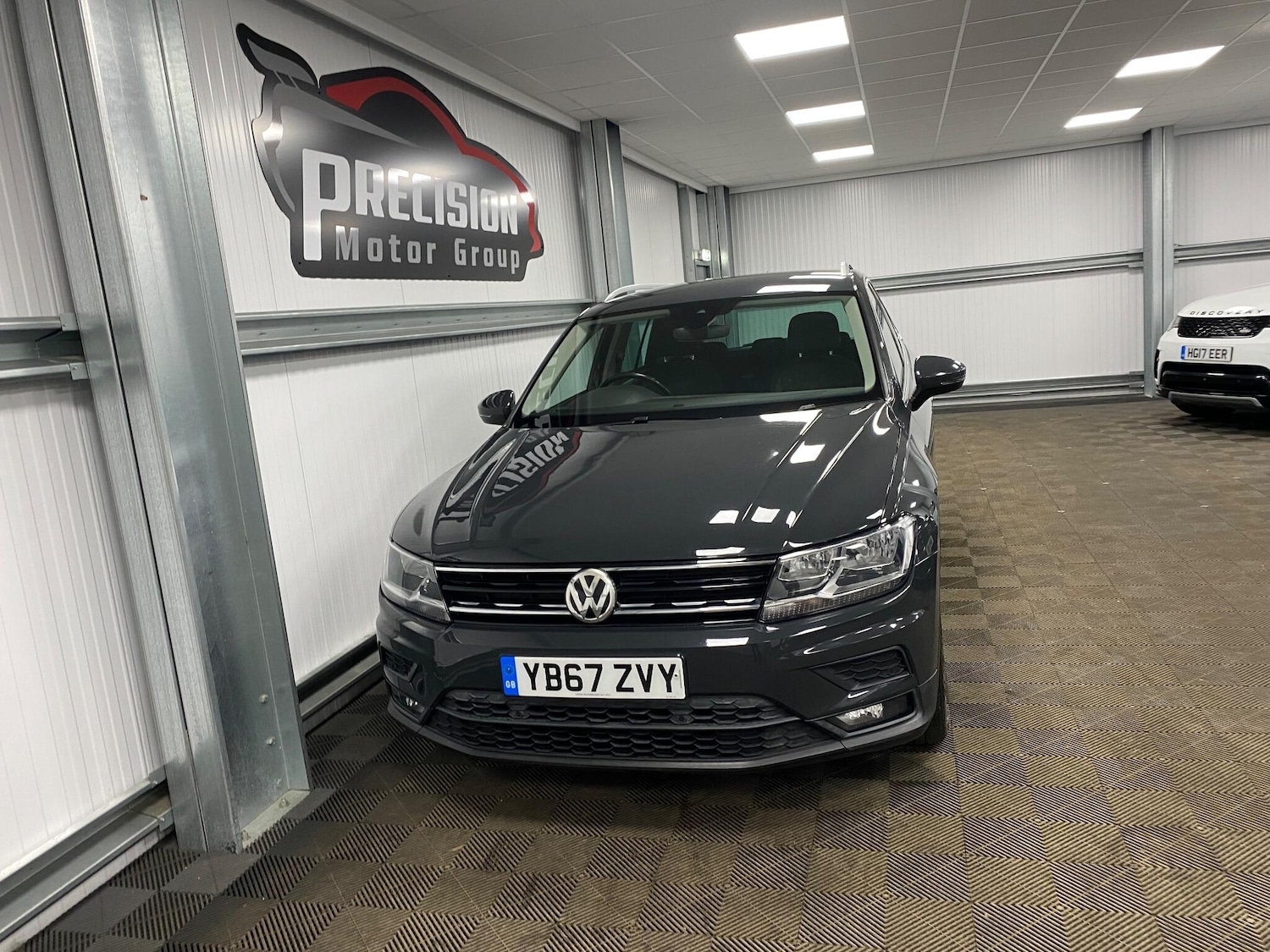 Used Volkswagen Tiguan 2017 for sale - 77330508: Photo 4