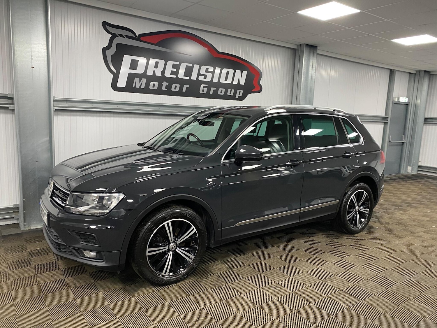 Used Volkswagen Tiguan 2017 for sale - 77330508: Photo 5