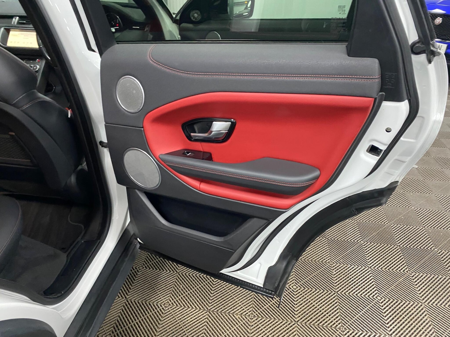 Used Land Rover Range Rover Evoque 2018 for sale - 77705416: Photo 50