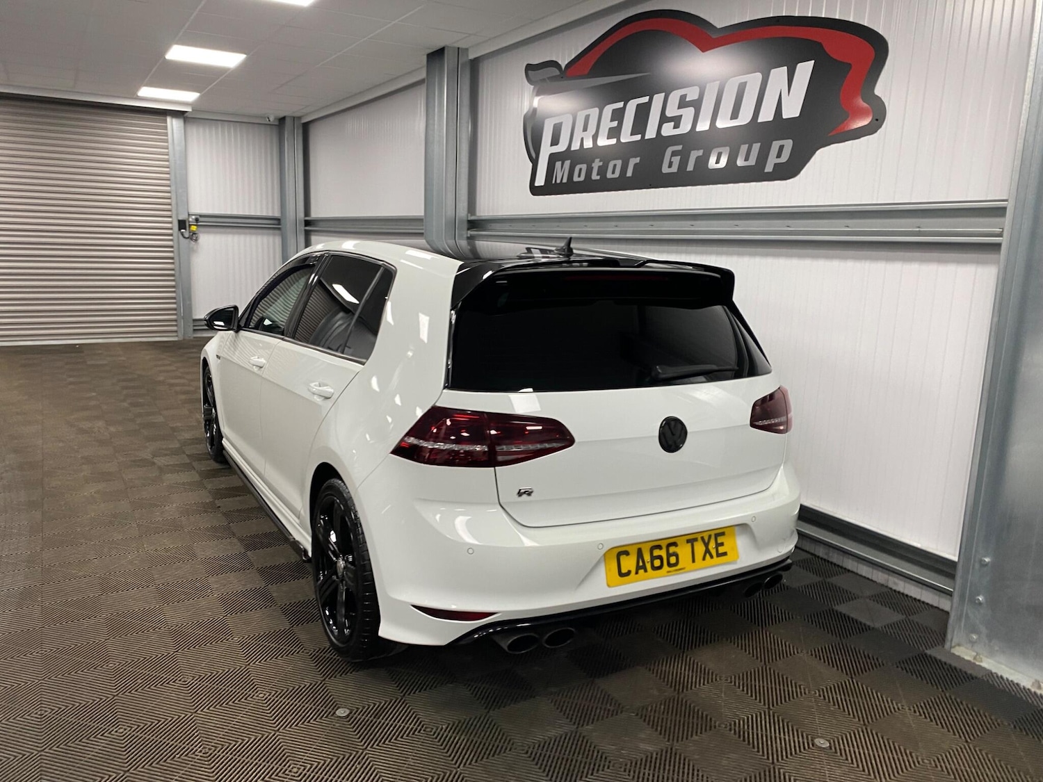 Used Volkswagen Golf 2017 for sale - 76371368: Photo 12