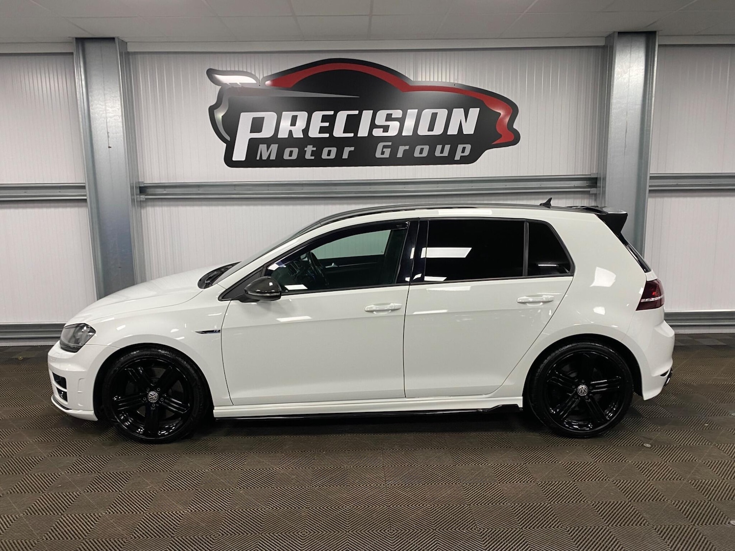 Used Volkswagen Golf 2017 for sale - 76371368: Photo 16