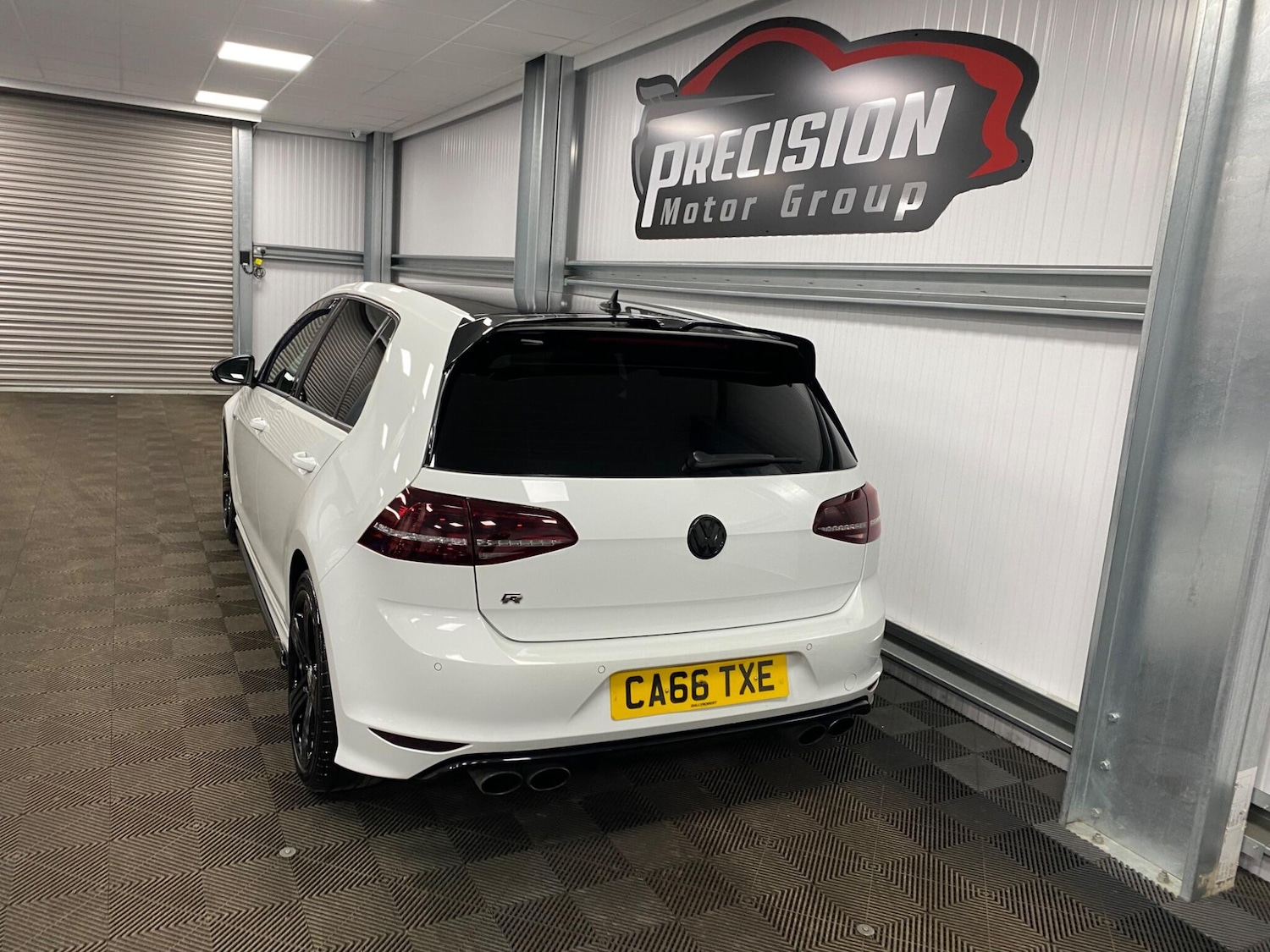 Used Volkswagen Golf 2017 for sale - 76371368: Photo 21