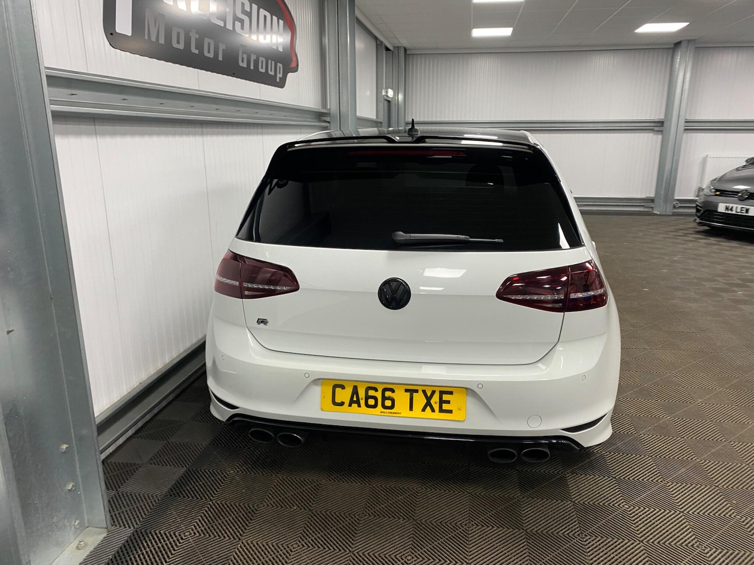 Used Volkswagen Golf 2017 for sale - 76371368: Photo 23