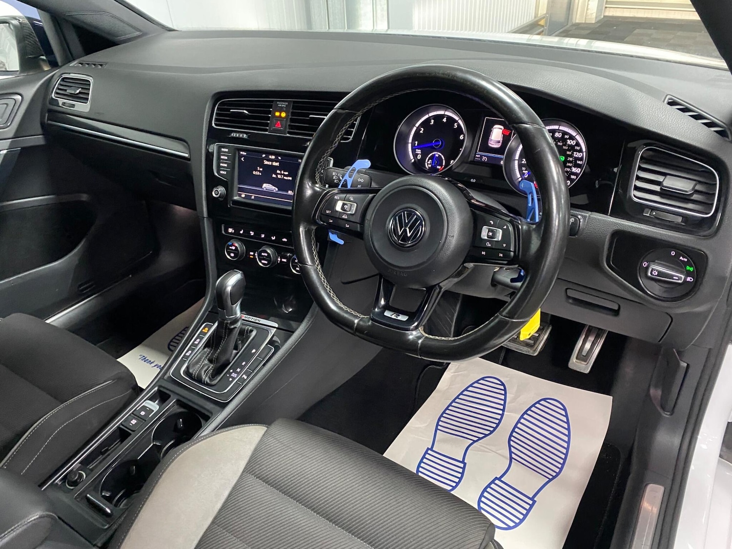 Used Volkswagen Golf 2017 for sale - 76371368: Photo 32