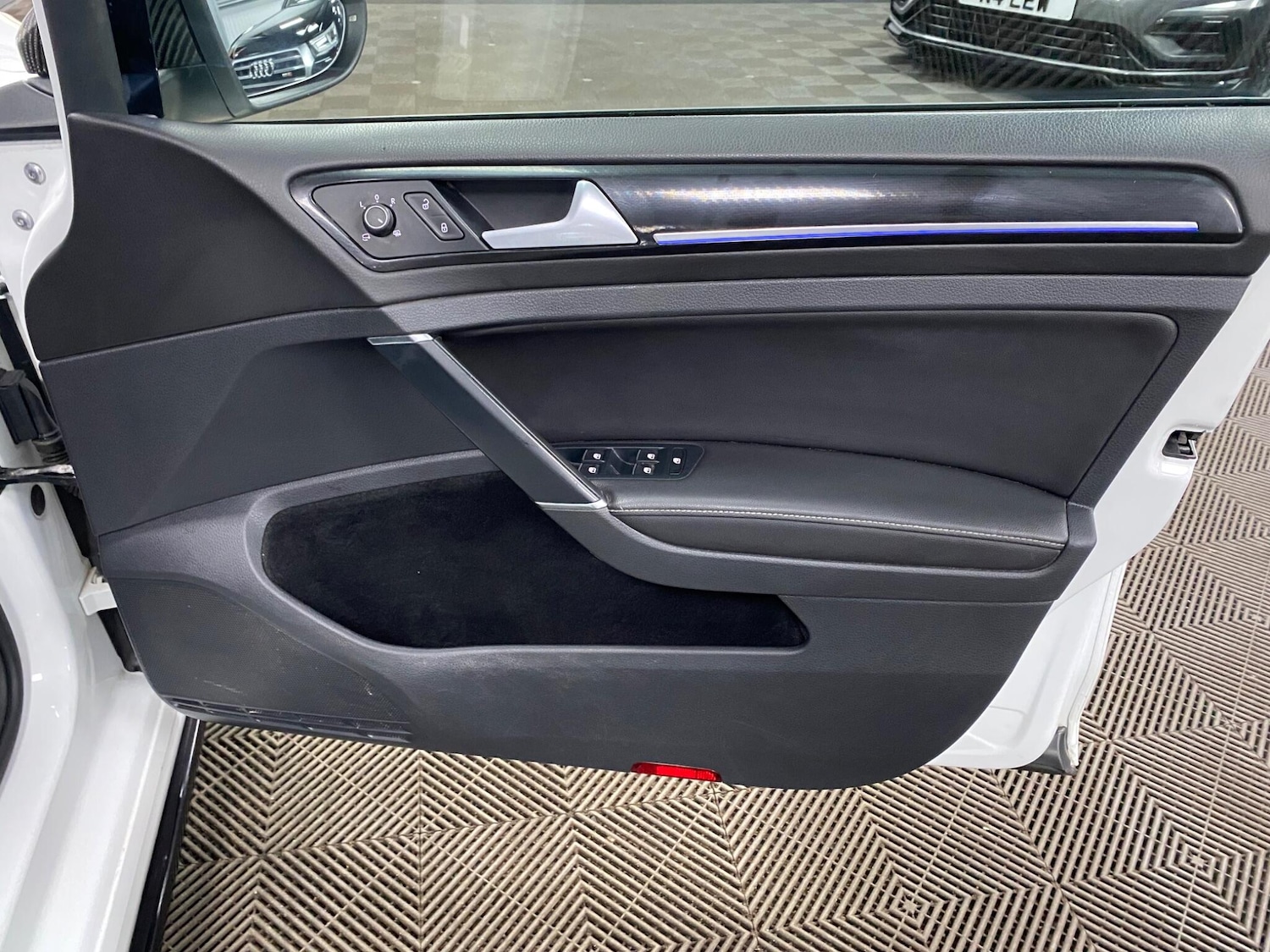 Used Volkswagen Golf 2017 for sale - 76371368: Photo 46