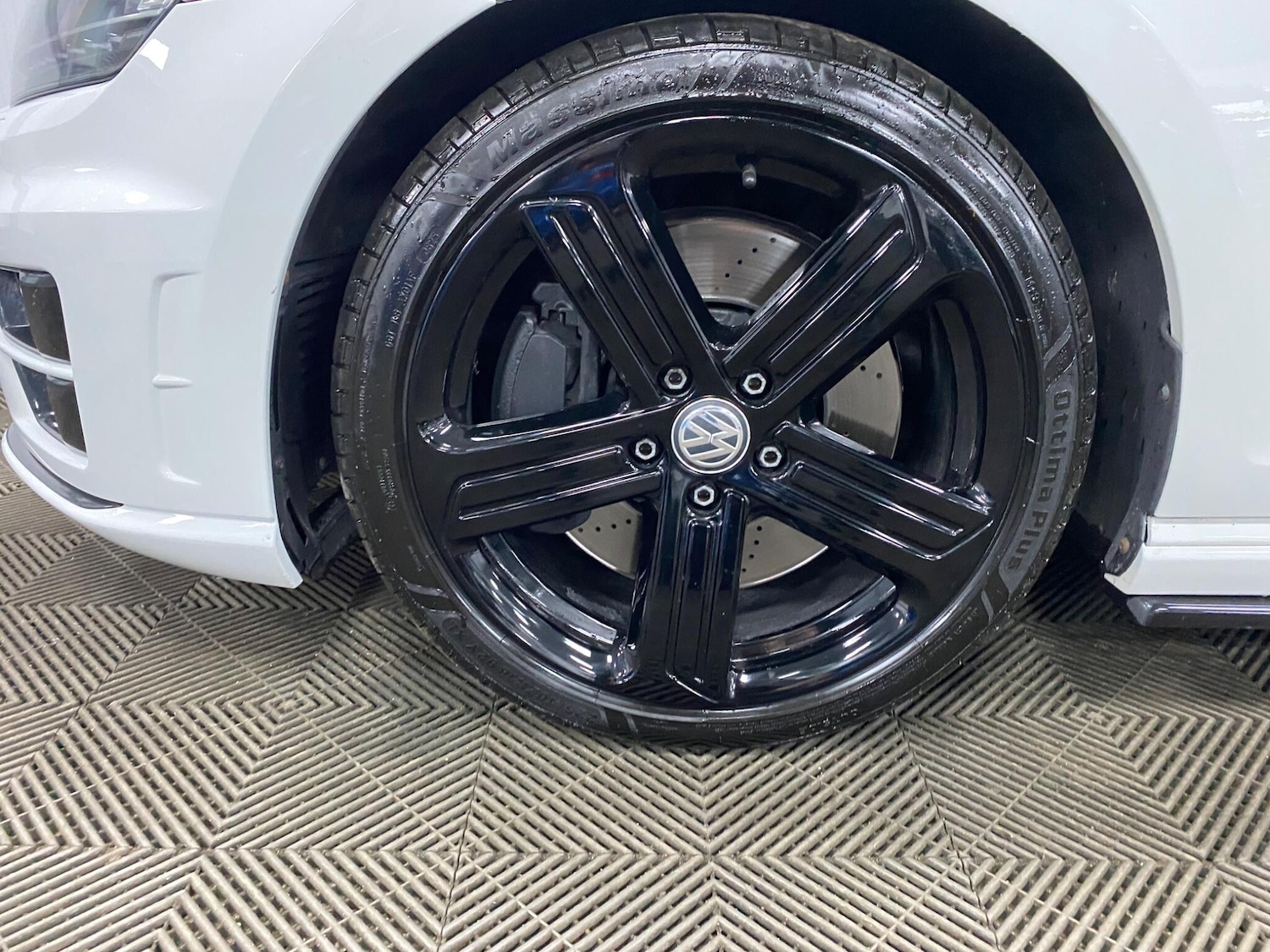 Used Volkswagen Golf 2017 for sale - 76371368: Photo 47