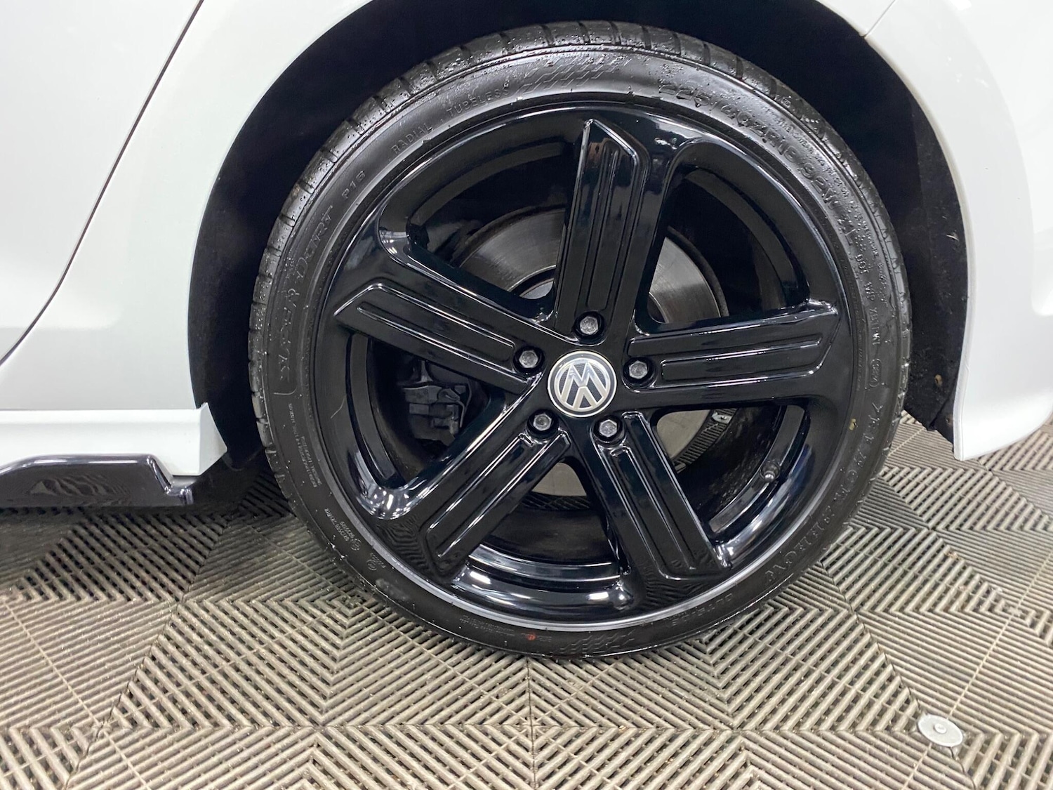 Used Volkswagen Golf 2017 for sale - 76371368: Photo 48