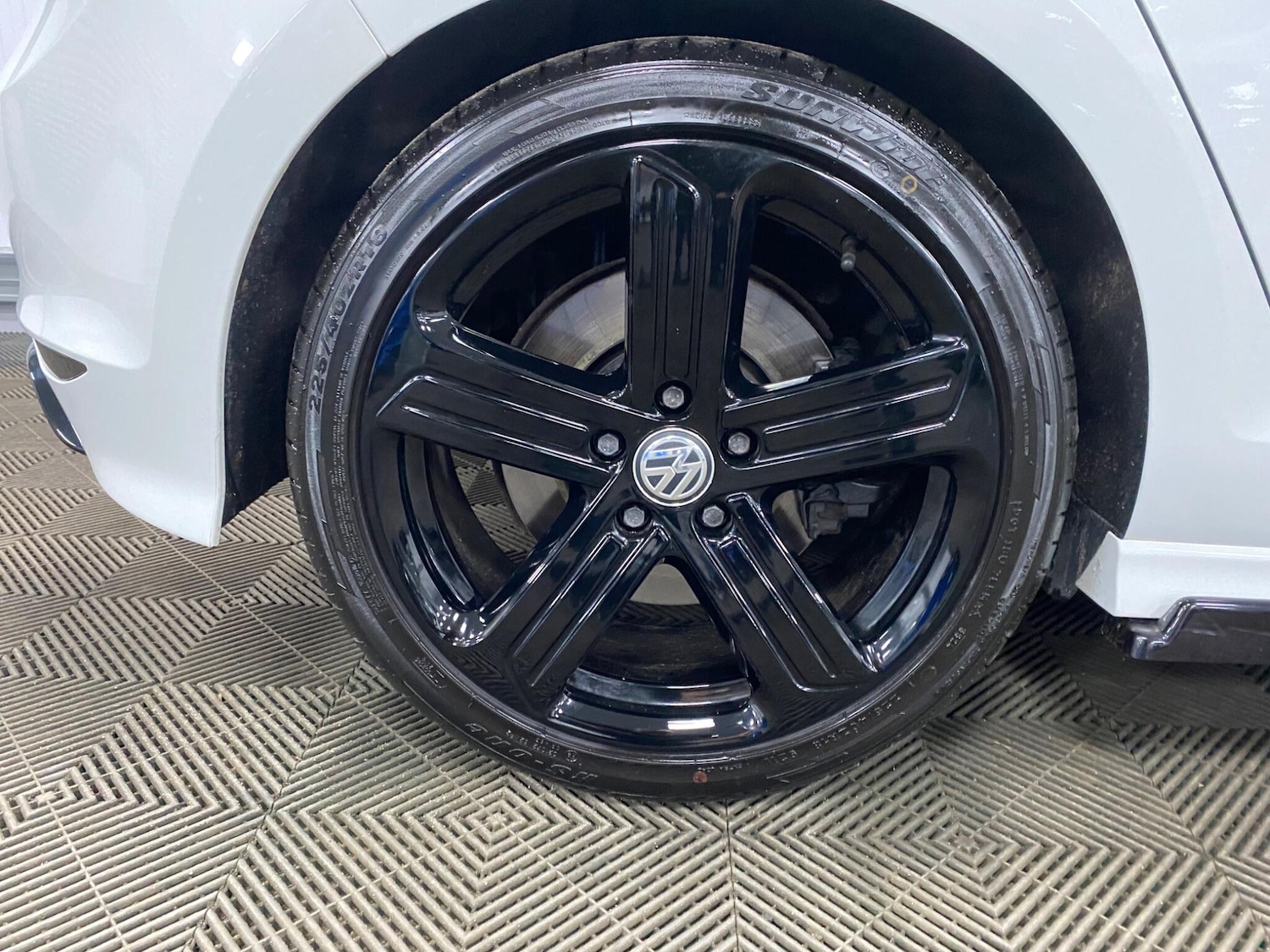 Used Volkswagen Golf 2017 for sale - 76371368: Photo 50