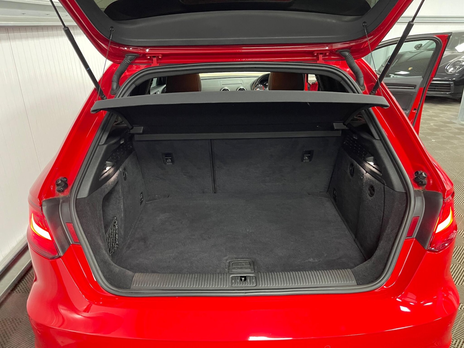 Used Audi A3 2014 for sale - 77940069: Photo 51