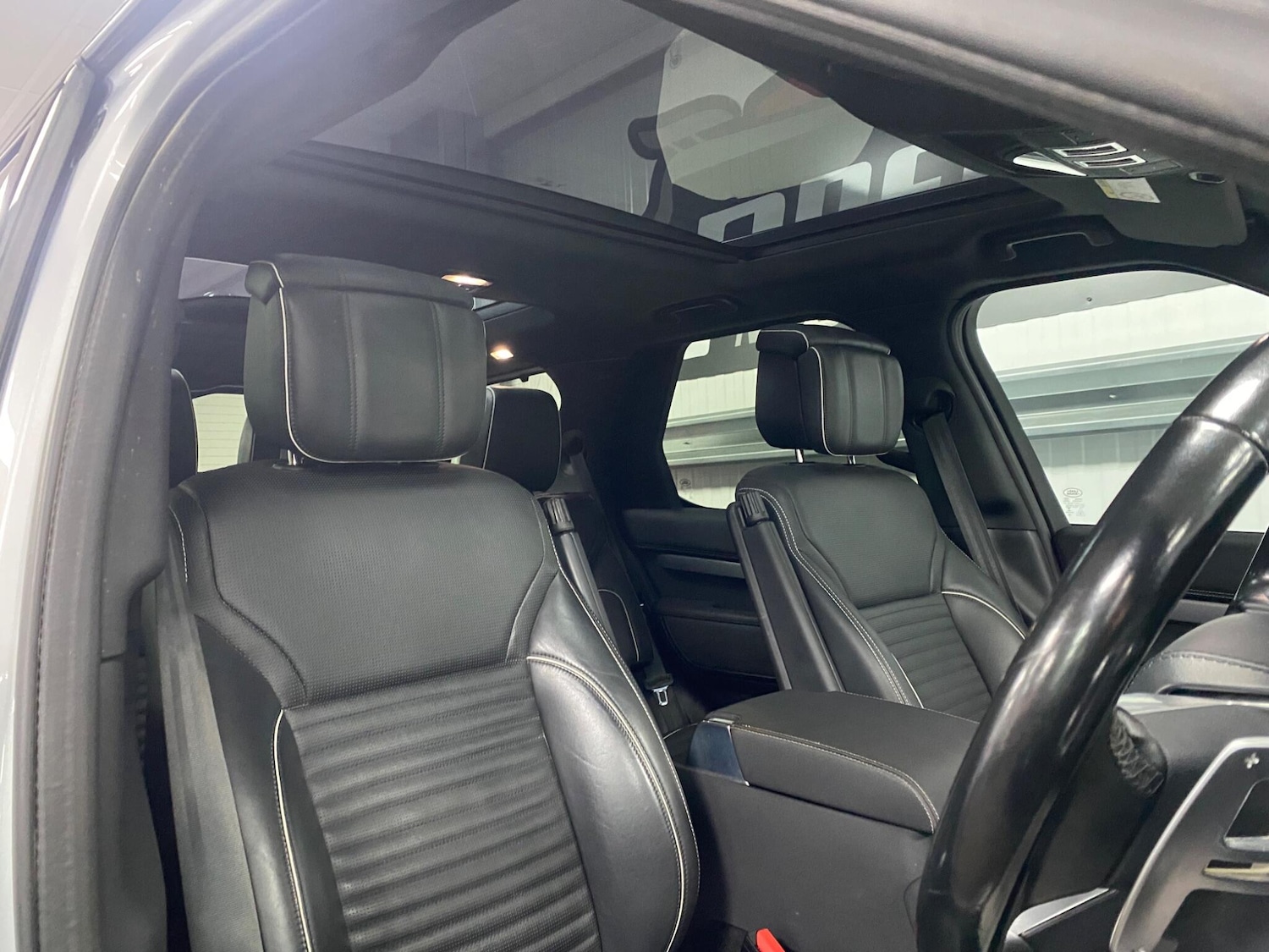 Used Land Rover Discovery 2021 for sale - 77291715: Photo 32