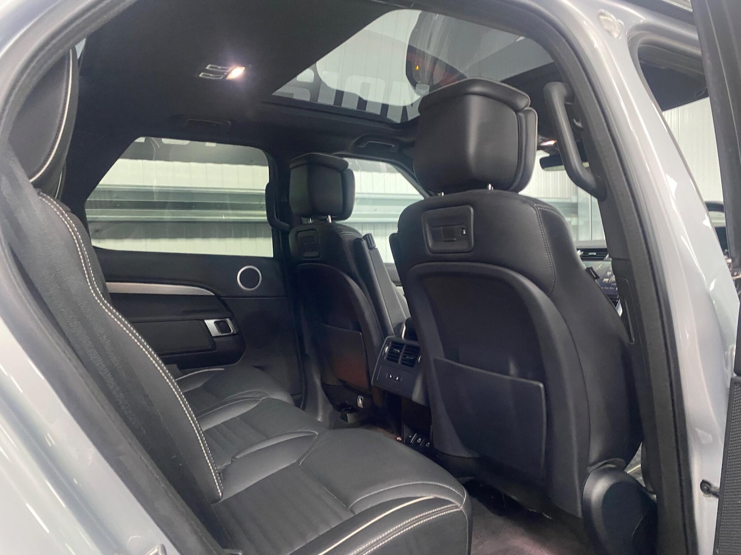 Used Land Rover Discovery 2021 for sale - 77291715: Photo 35