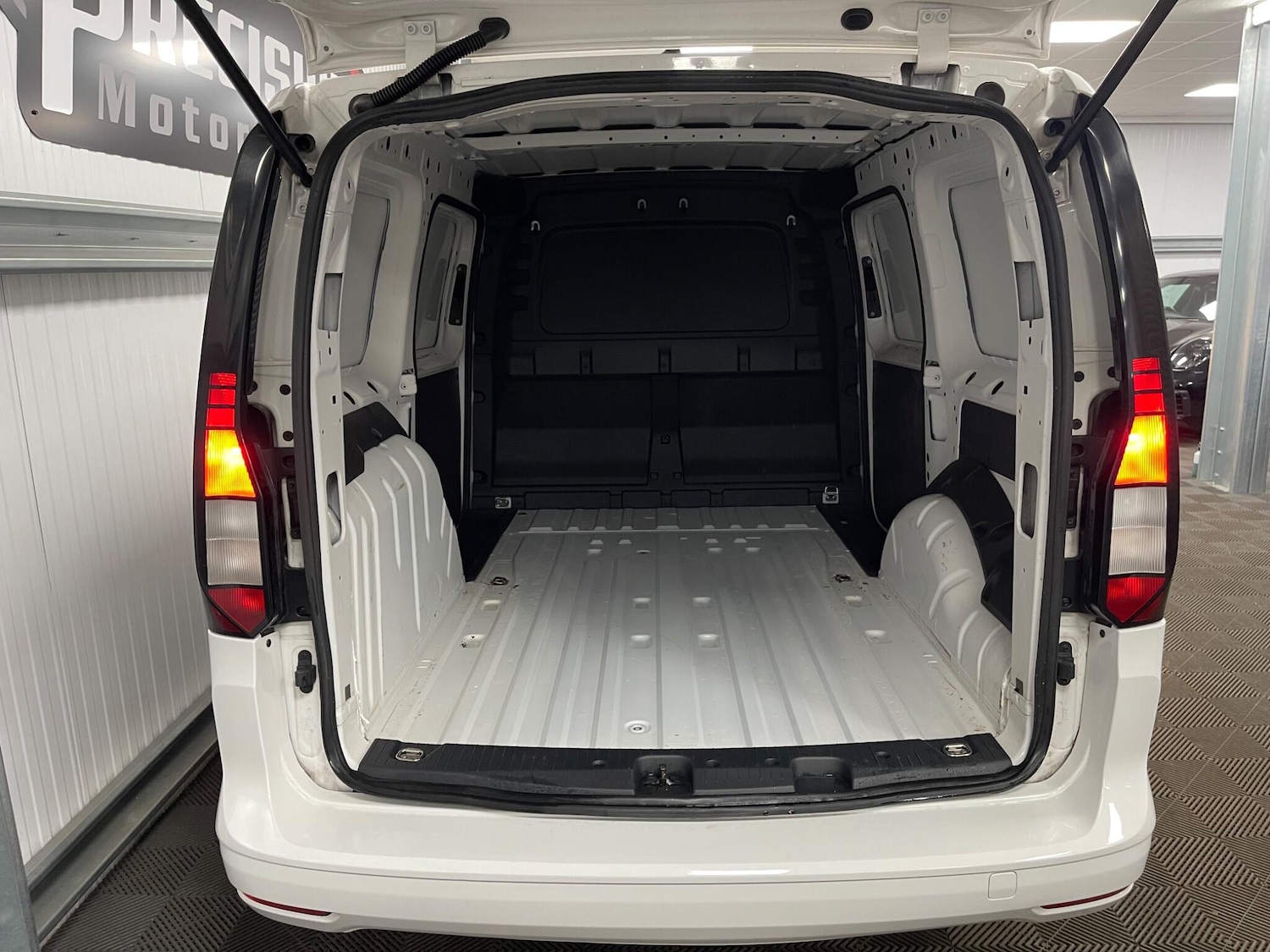 Used Volkswagen Caddy Maxi 2022 for sale - 78020032: Photo 33