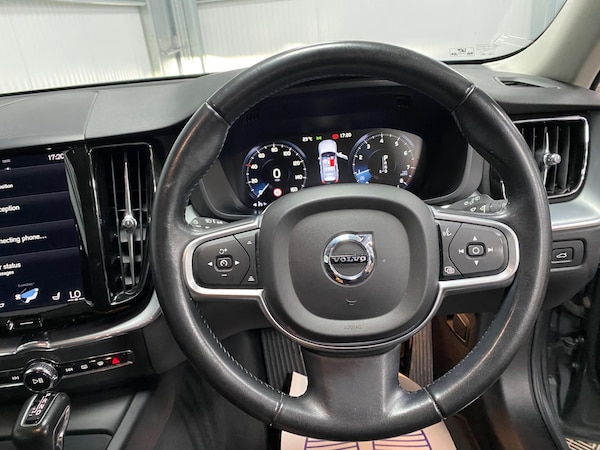 Used Volvo XC60 2018 for sale - 76026719: Photo 31