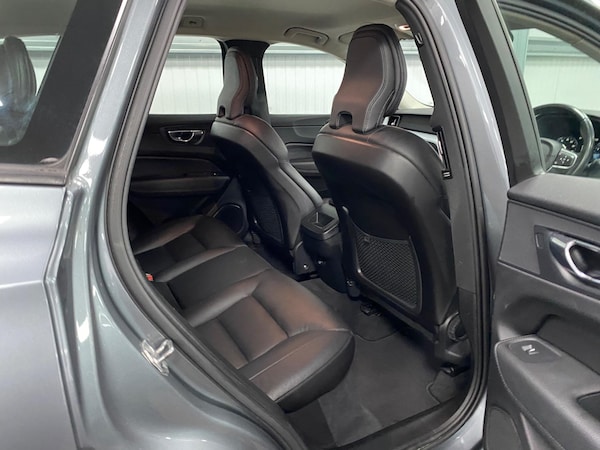 Used Volvo XC60 2018 for sale - 76026719: Photo 36