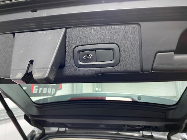 Used Volvo XC60 2018 for sale - 76026719: Photo 37