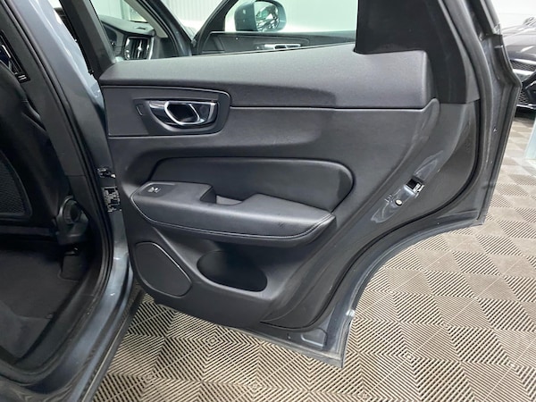 Used Volvo XC60 2018 for sale - 76026719: Photo 41