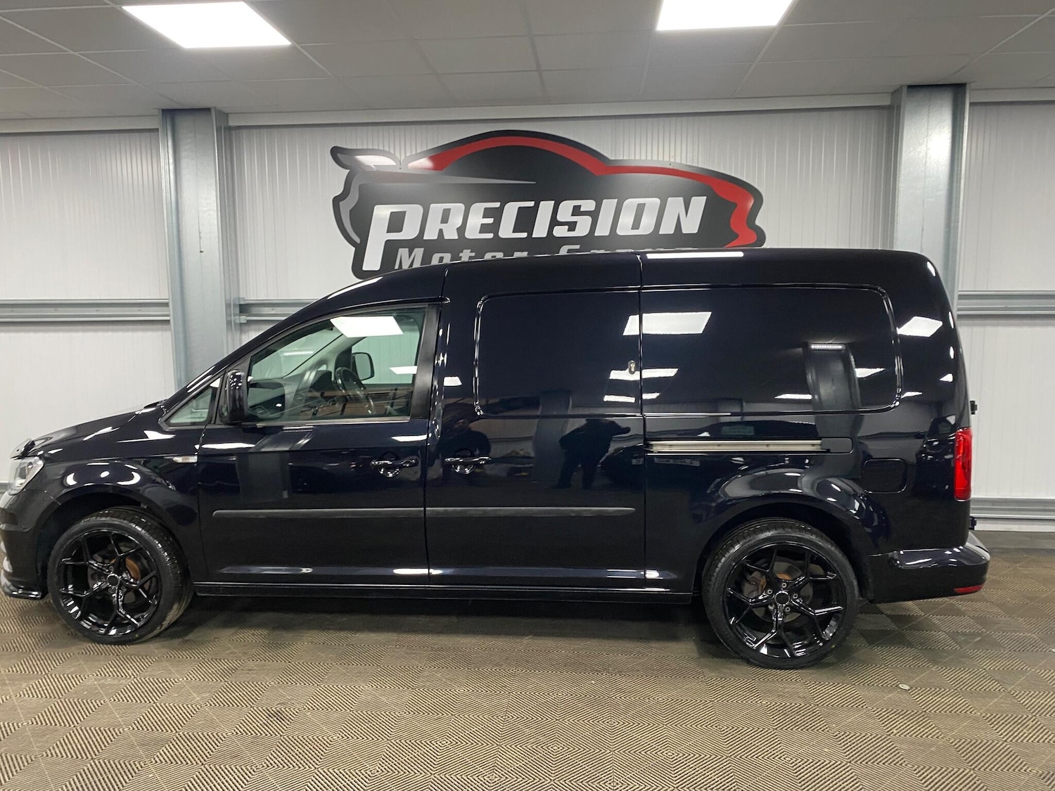 Used Volkswagen Caddy Maxi 2017 for sale - 76715117: Photo 11