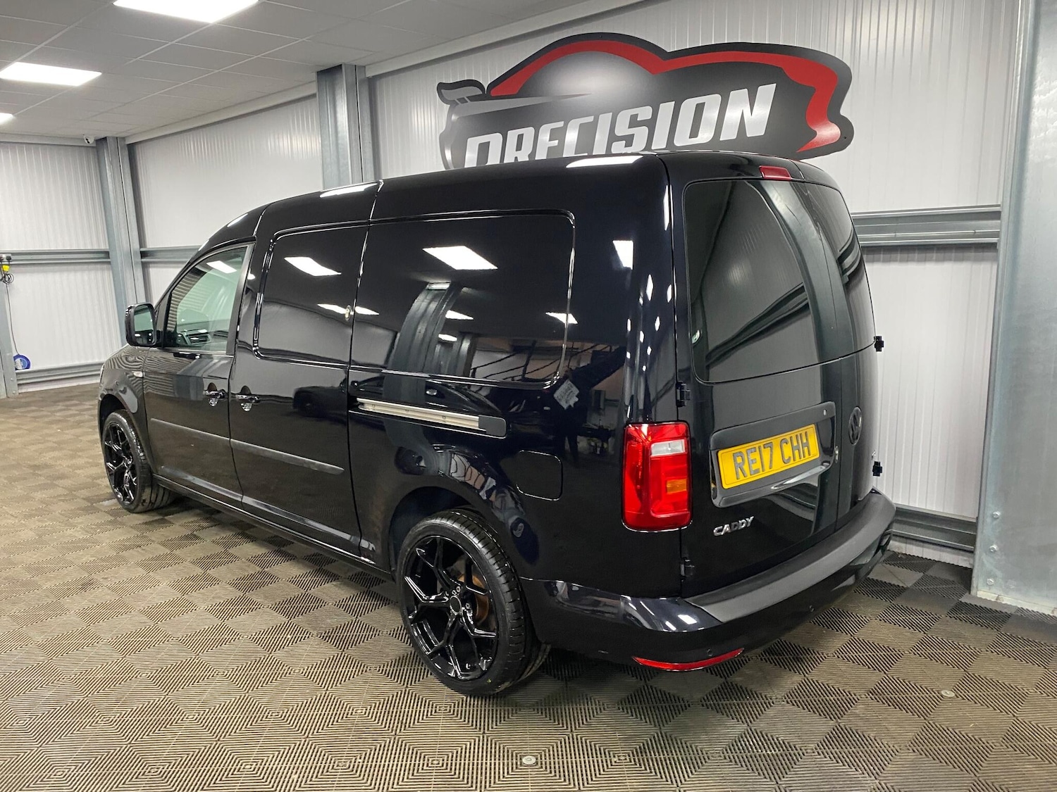 Used Volkswagen Caddy Maxi 2017 for sale - 76715117: Photo 14