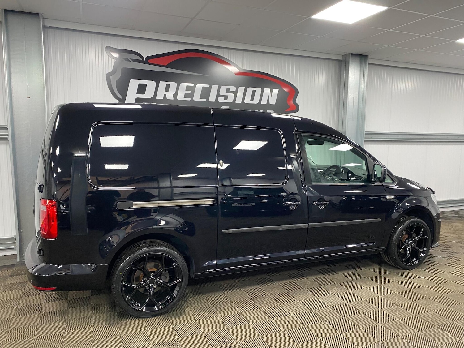 Used Volkswagen Caddy Maxi 2017 for sale - 76715117: Photo 24