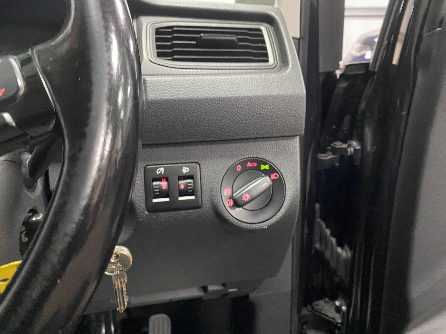 Used Volkswagen Caddy Maxi 2017 for sale - 76715117: Photo 30