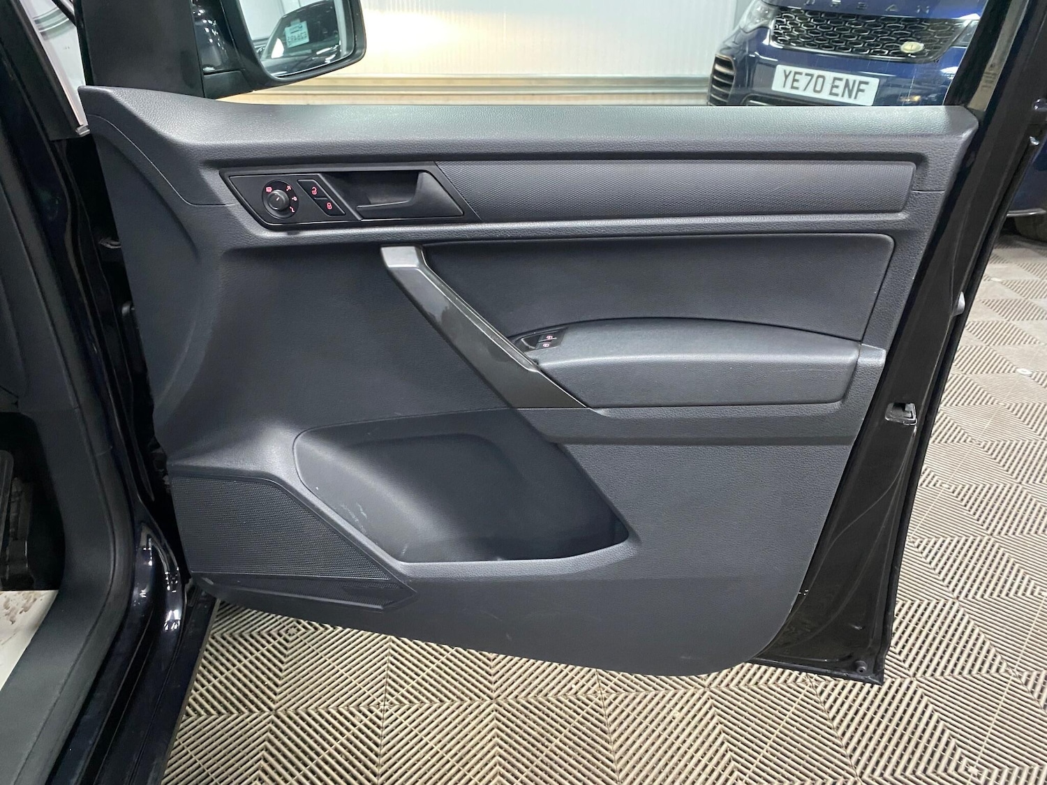 Used Volkswagen Caddy Maxi 2017 for sale - 76715117: Photo 39