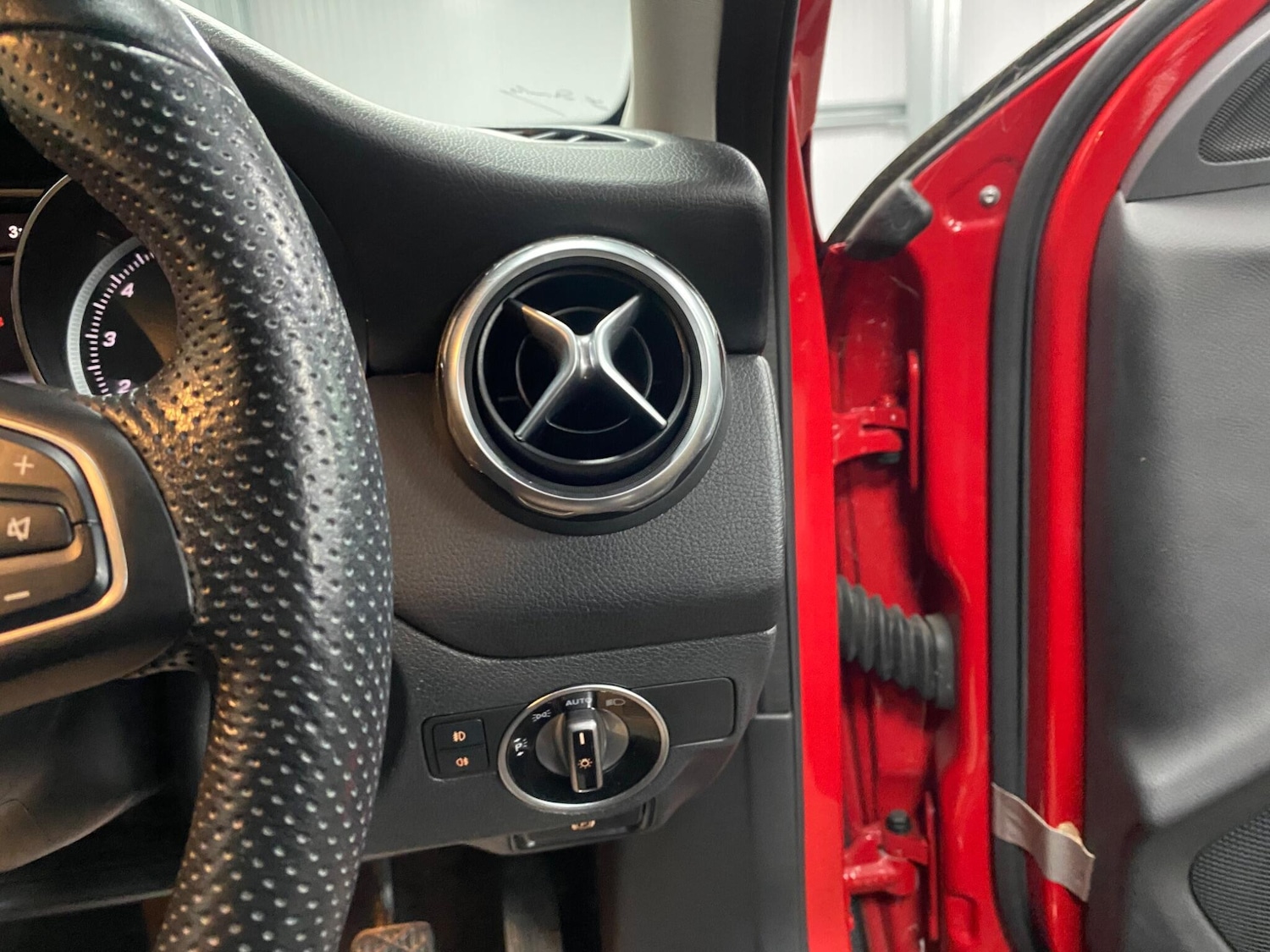 Used Mercedes-Benz GLA 2019 for sale - 77455299: Photo 40