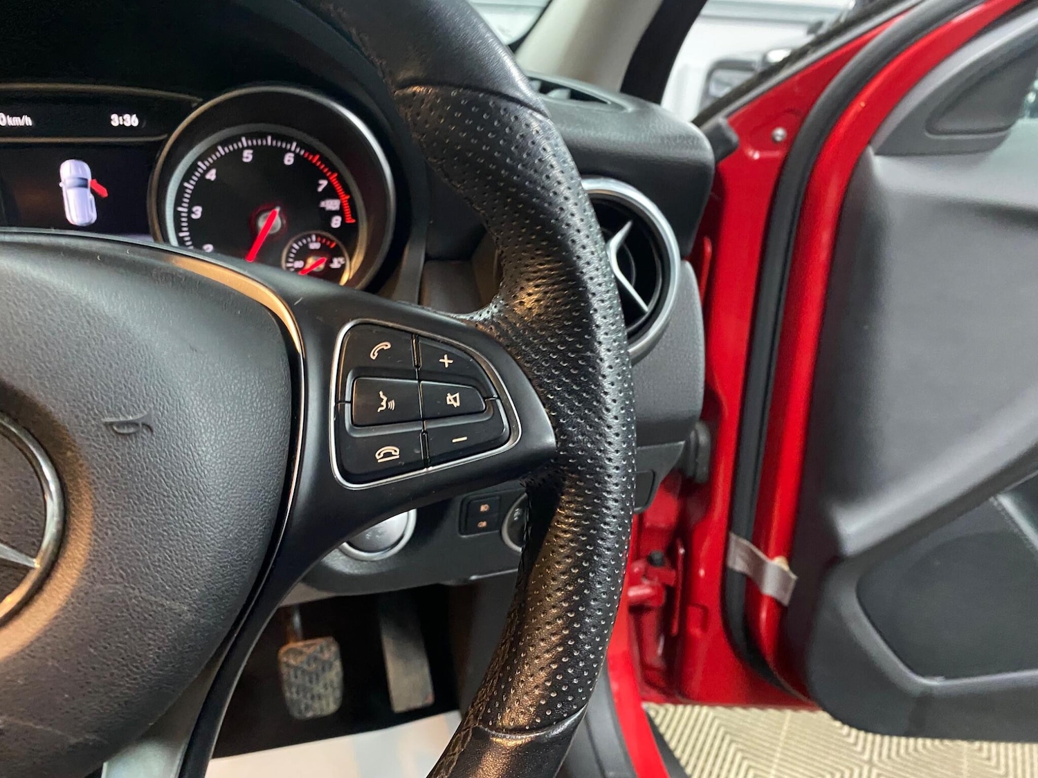 Used Mercedes-Benz GLA 2019 for sale - 77455299: Photo 42