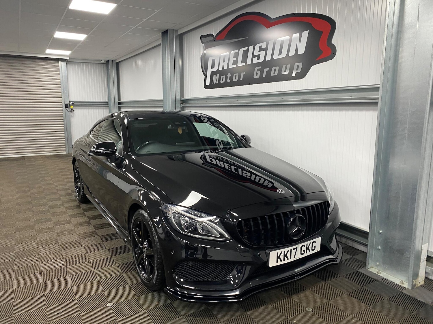 Used Mercedes-Benz C Class 2017 for sale - 76607776: Photo 1