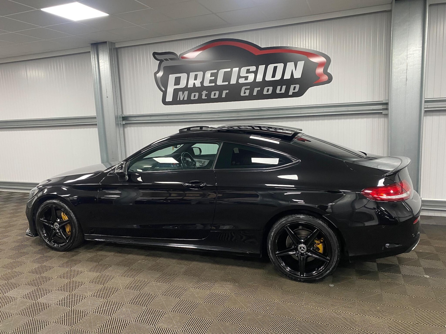 Used Mercedes-Benz C Class 2017 for sale - 76607776: Photo 14