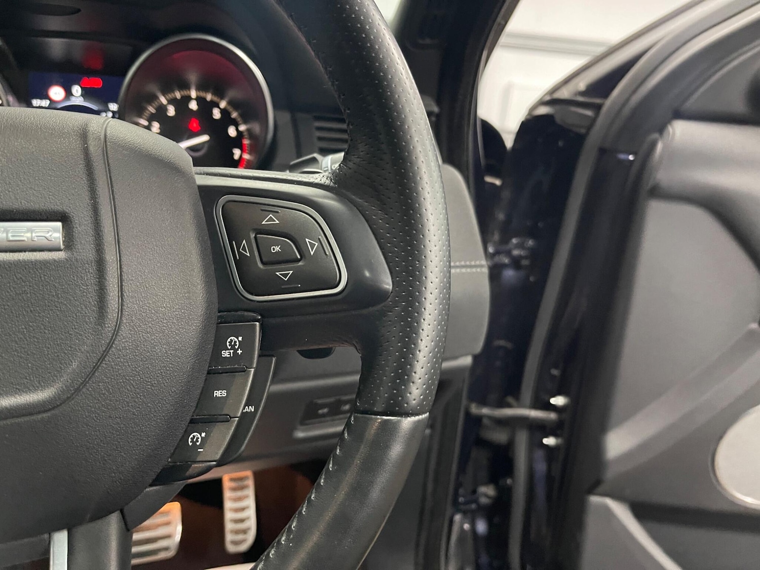 Used Land Rover Range Rover Evoque for sale - 78115995: Photo 44