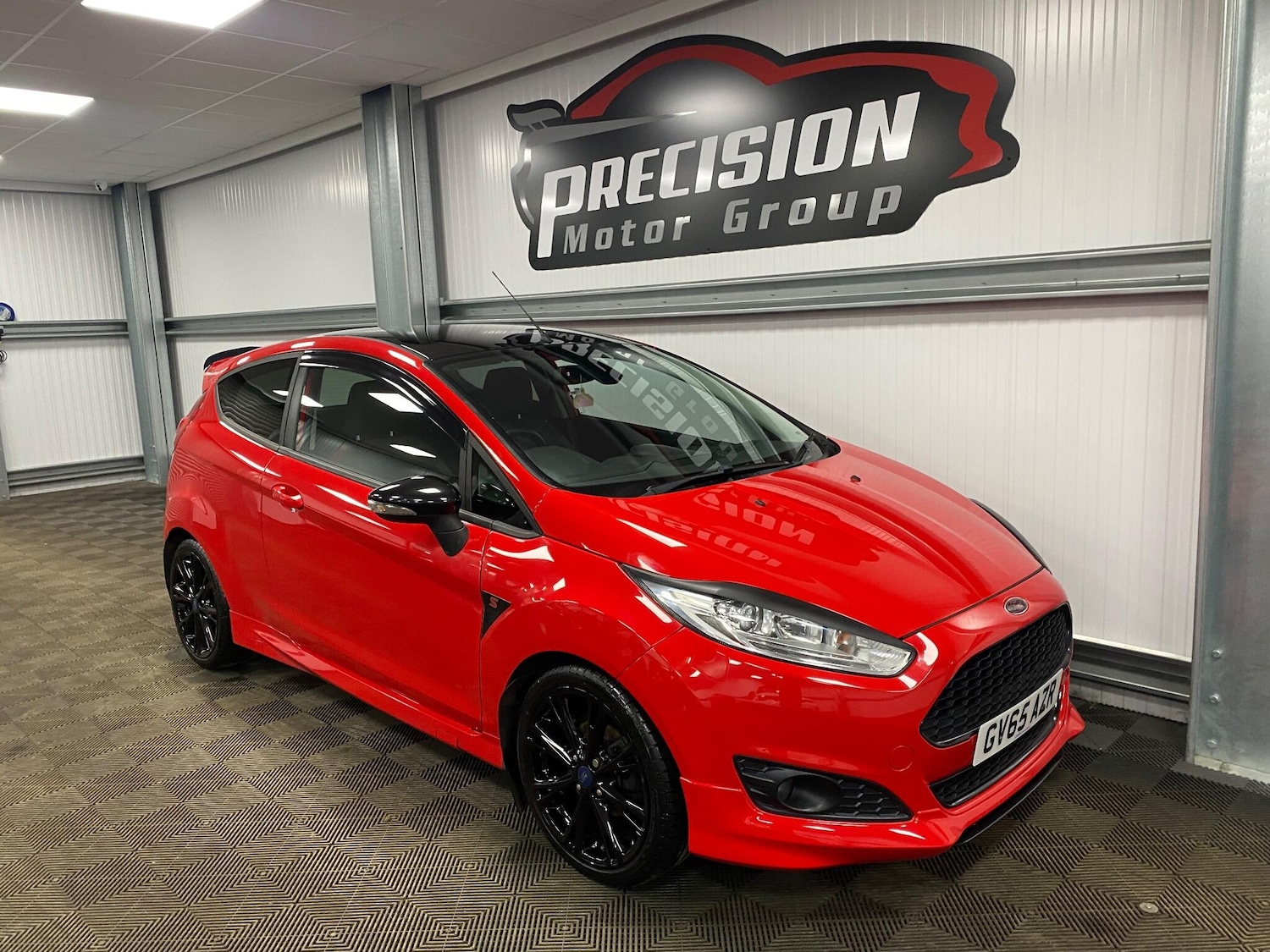 Used Ford Fiesta 2015 for sale - 76850298: Photo 2