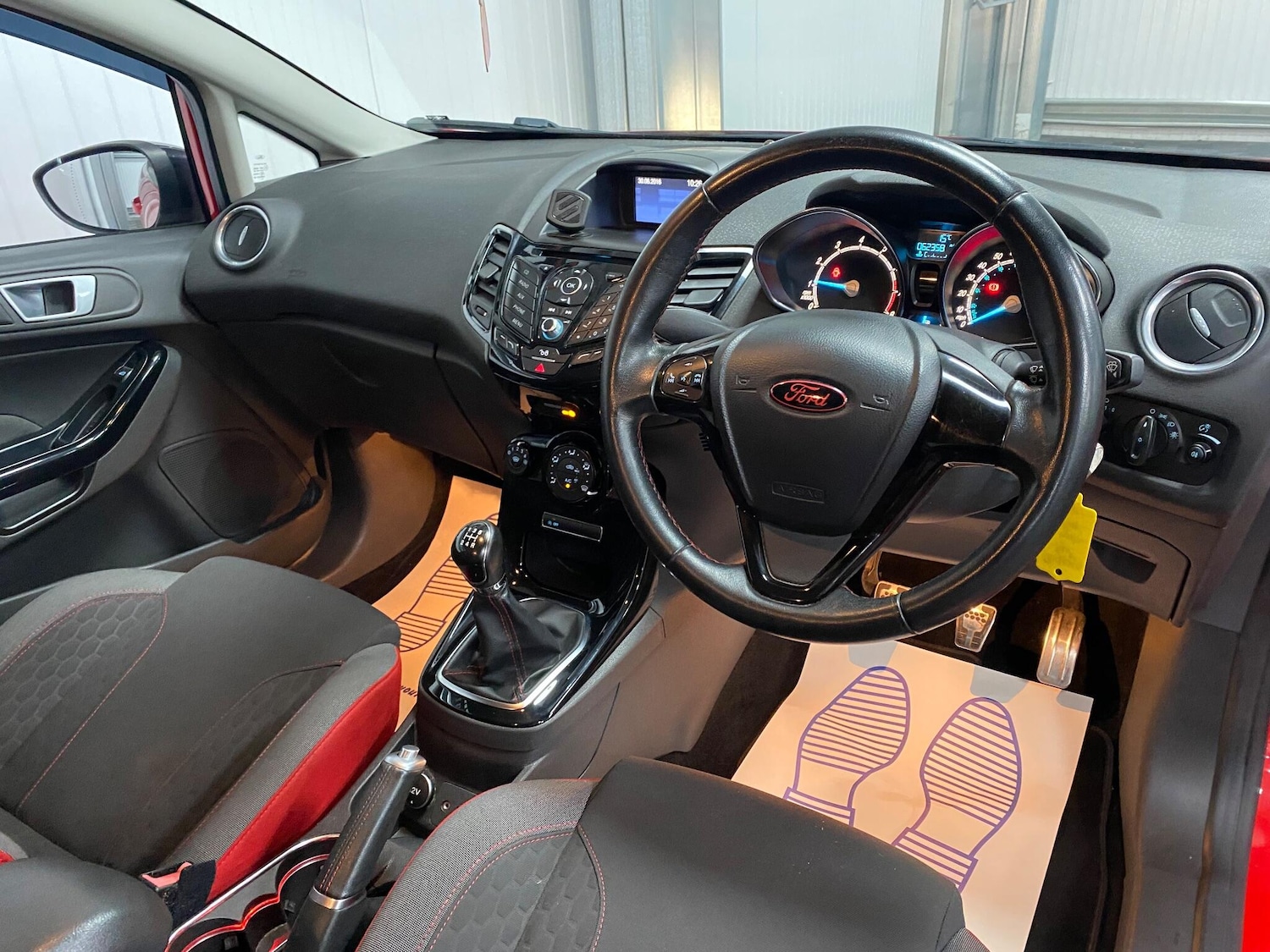 Used Ford Fiesta 2015 for sale - 76850298: Photo 35