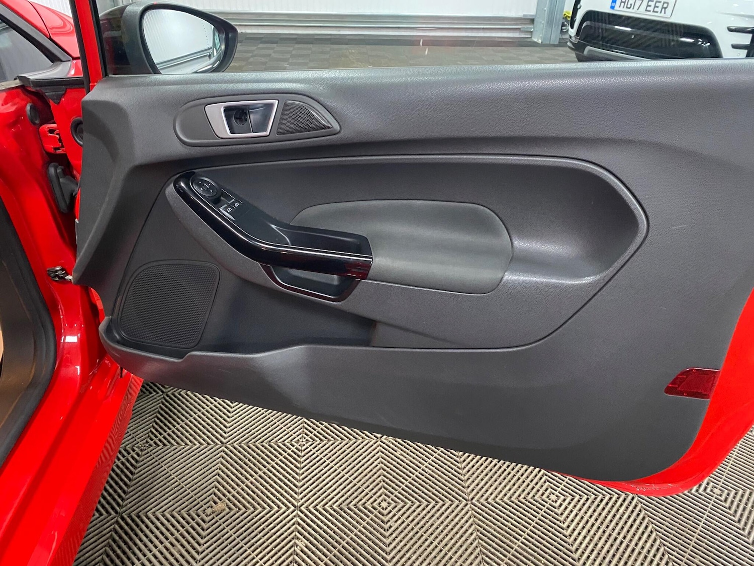 Used Ford Fiesta 2015 for sale - 76850298: Photo 45