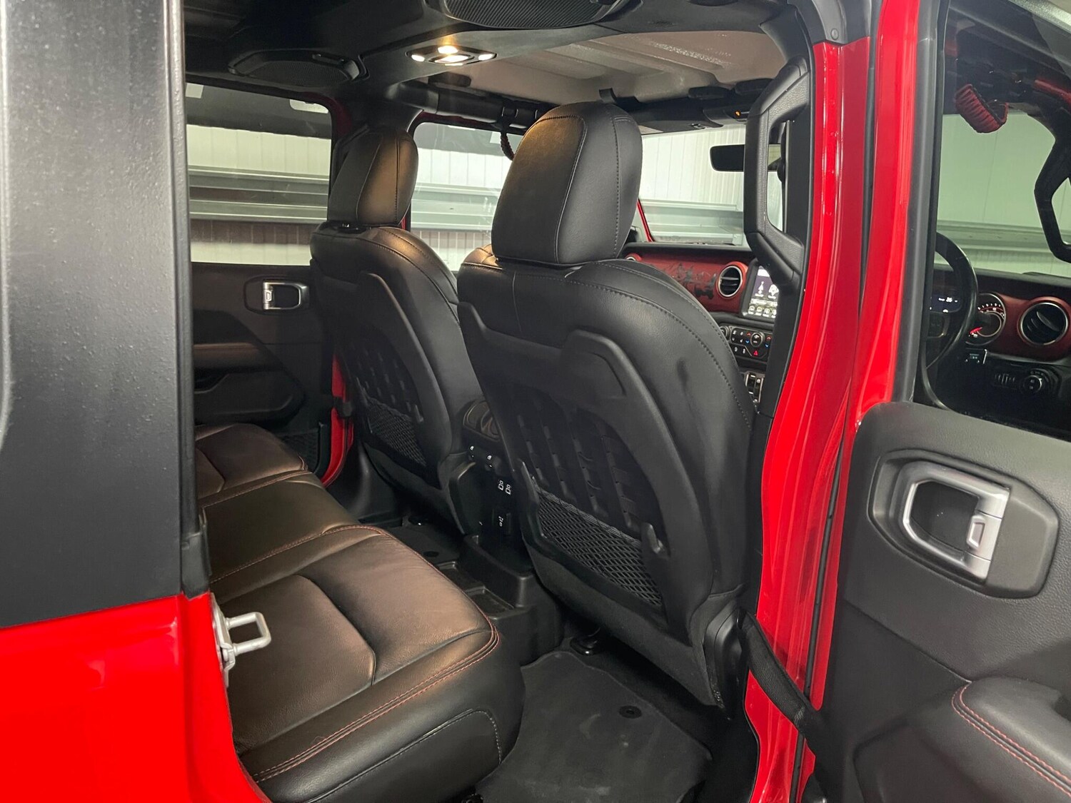 Used Jeep Wrangler 2020 for sale - 78115030: Photo 32